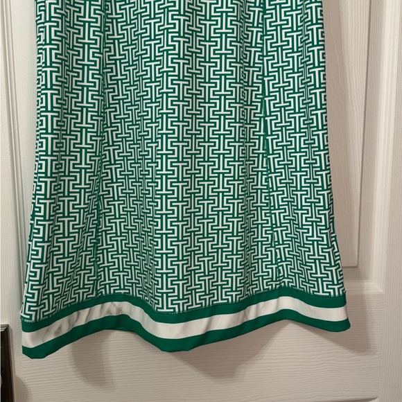 Southern Tide Lyllee ST Geo Printed UPF Performance Dress - Picture 5 of 8